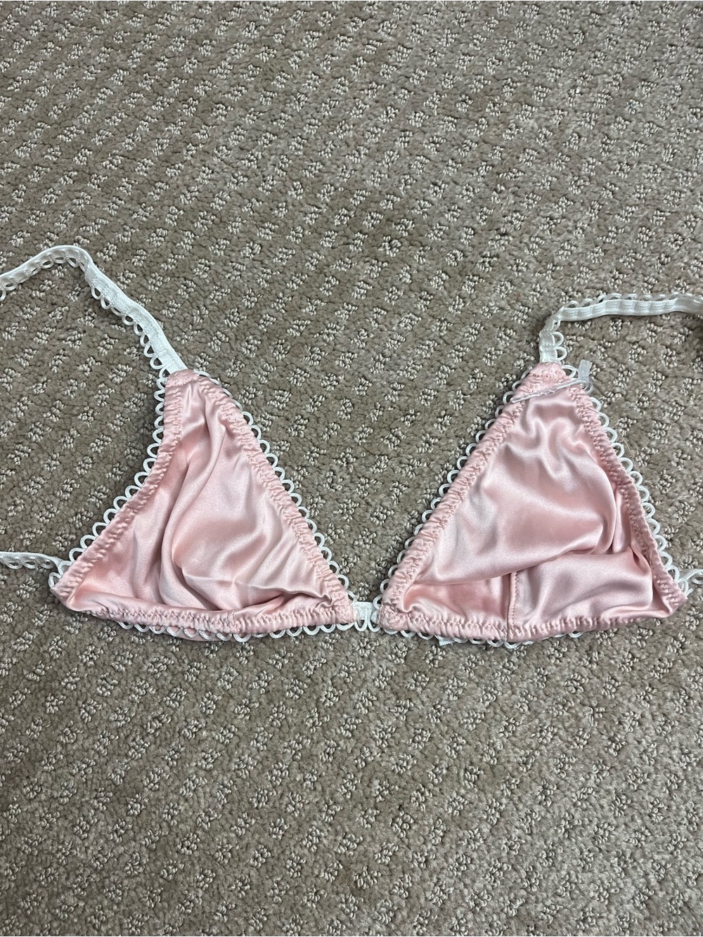 urban outfitters pink bralette